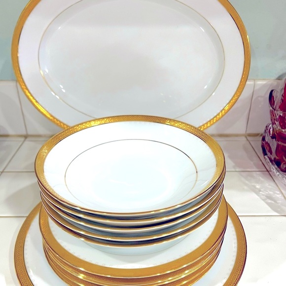 15 PC Noritake Metropolitan GOLD 4337  Set Dinnerware Sirilanka GOLD White - Picture 3 of 15
